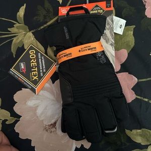 Women’s Goretex Gloves Size L